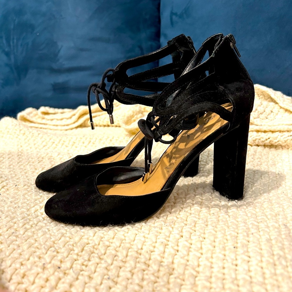 Express Suede black strappy chunky heels. GUC
